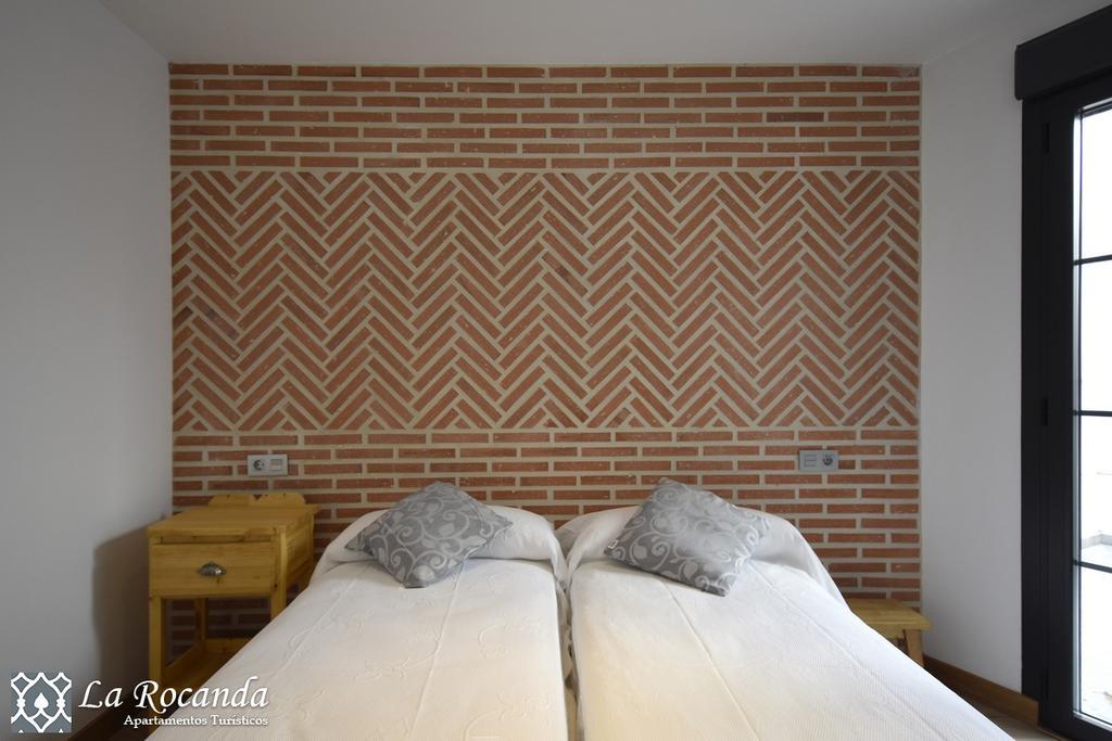 Apartamentos La Rocanda コカ エクステリア 写真